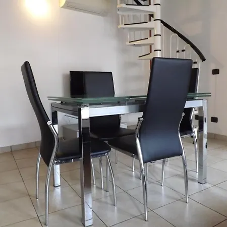 Easy Milano - Rooms&Apartments Navigli-3